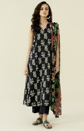 U2D-DY23V4-6WS-Unstitched 3-Piece Printed Lawn Summer Collection 2025 By Sapphire