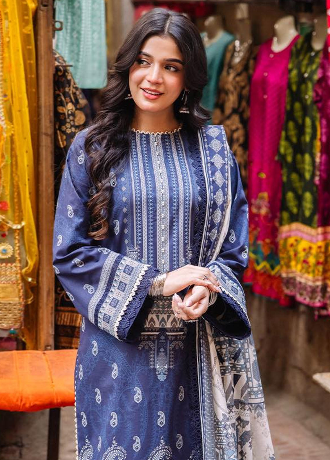 Asim Jofa Lawn - Unstitched 3 Piece Suit - AJBB-04 - Summer Collection 2025
