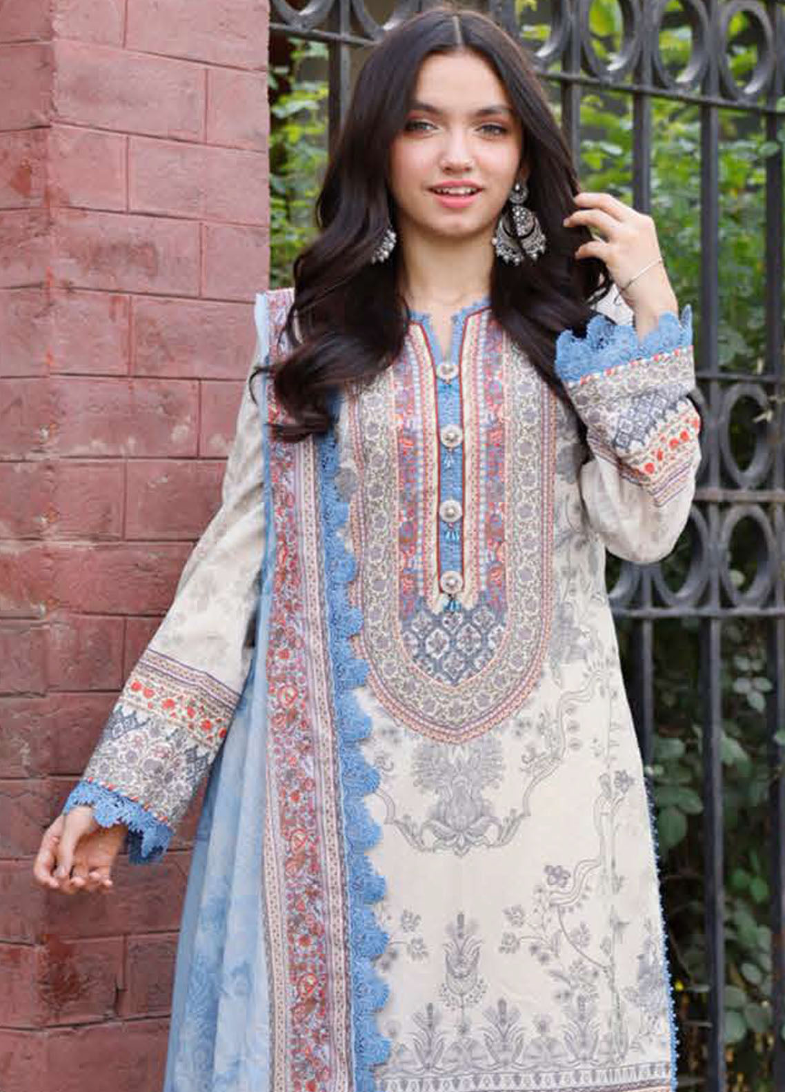Asim Jofa Lawn - Unstitched 3 Piece Suit - AJBB-05 - Summer Collection 2025