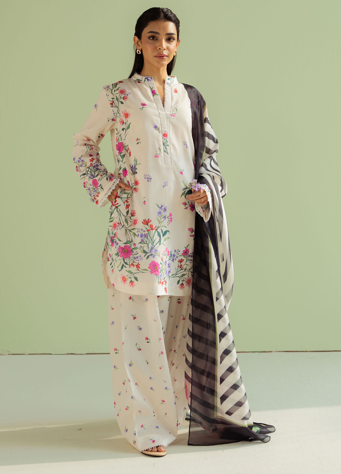 Zara Shahjahan COCO Lawn Prints - Digital Printed Unstitched 3 Piece Suit - REENA-4B - Summer Collection 2025