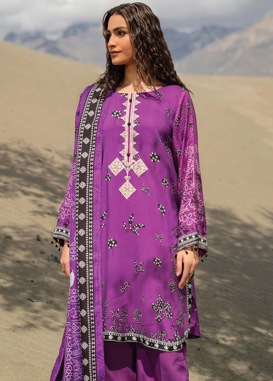 Maria.B M.Basics VISCOSE - Unstitched 3 Piece Suit - MB-USW24-507B - Winter Collection 2025