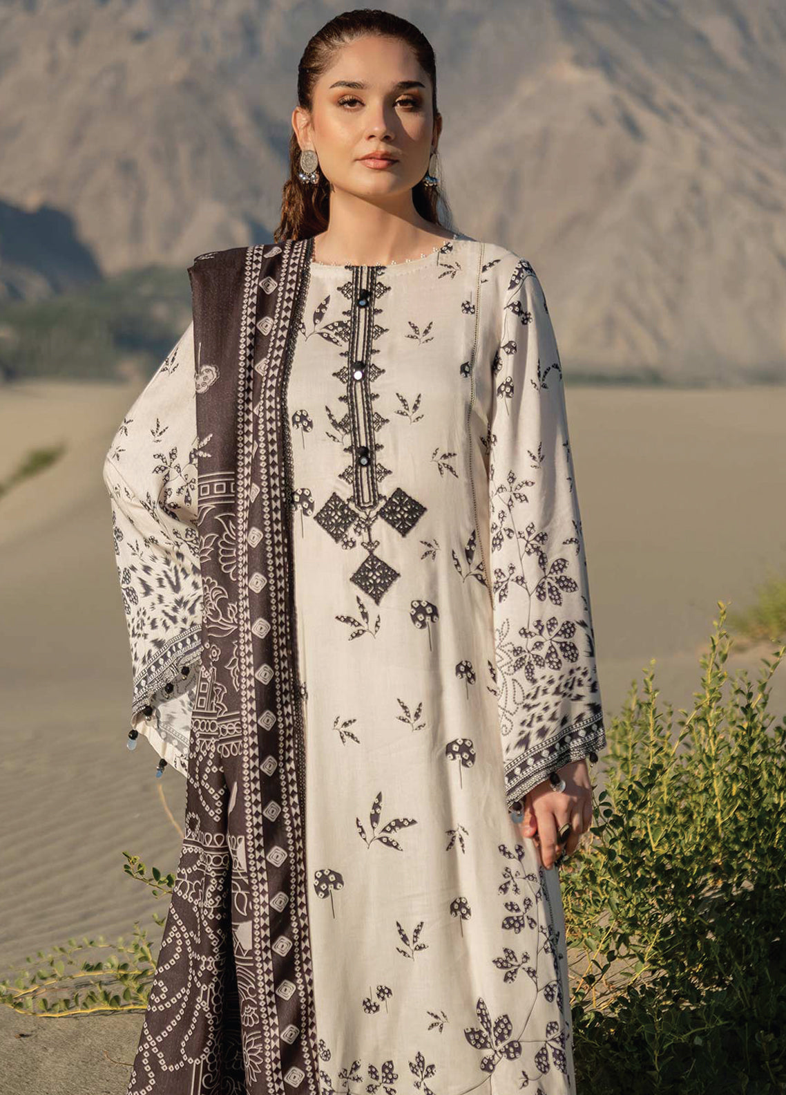 Maria.B M.Basics VISCOSE - Unstitched 3 Piece Suit - MB-USW24-507A - Winter Collection 2025