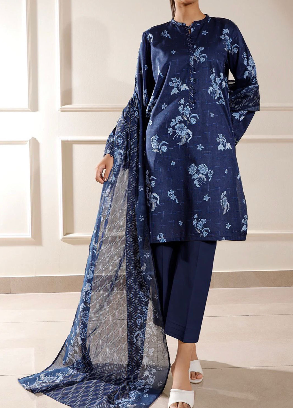 Saya Printed Lawn - Digital Printed Unstitched 3 Piece Suit - U01-25678-05B Summer Collection 2026